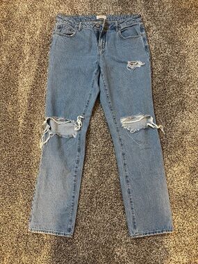 PacSun Women's Straight Leg Distressed Jeans - Light Blue